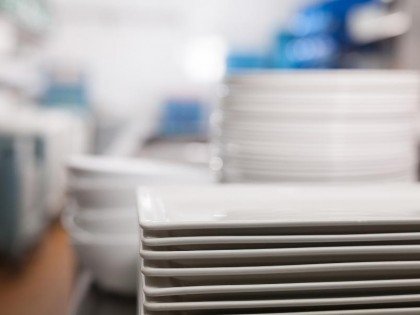 Управление на наличностите в ресторантите и хотелите